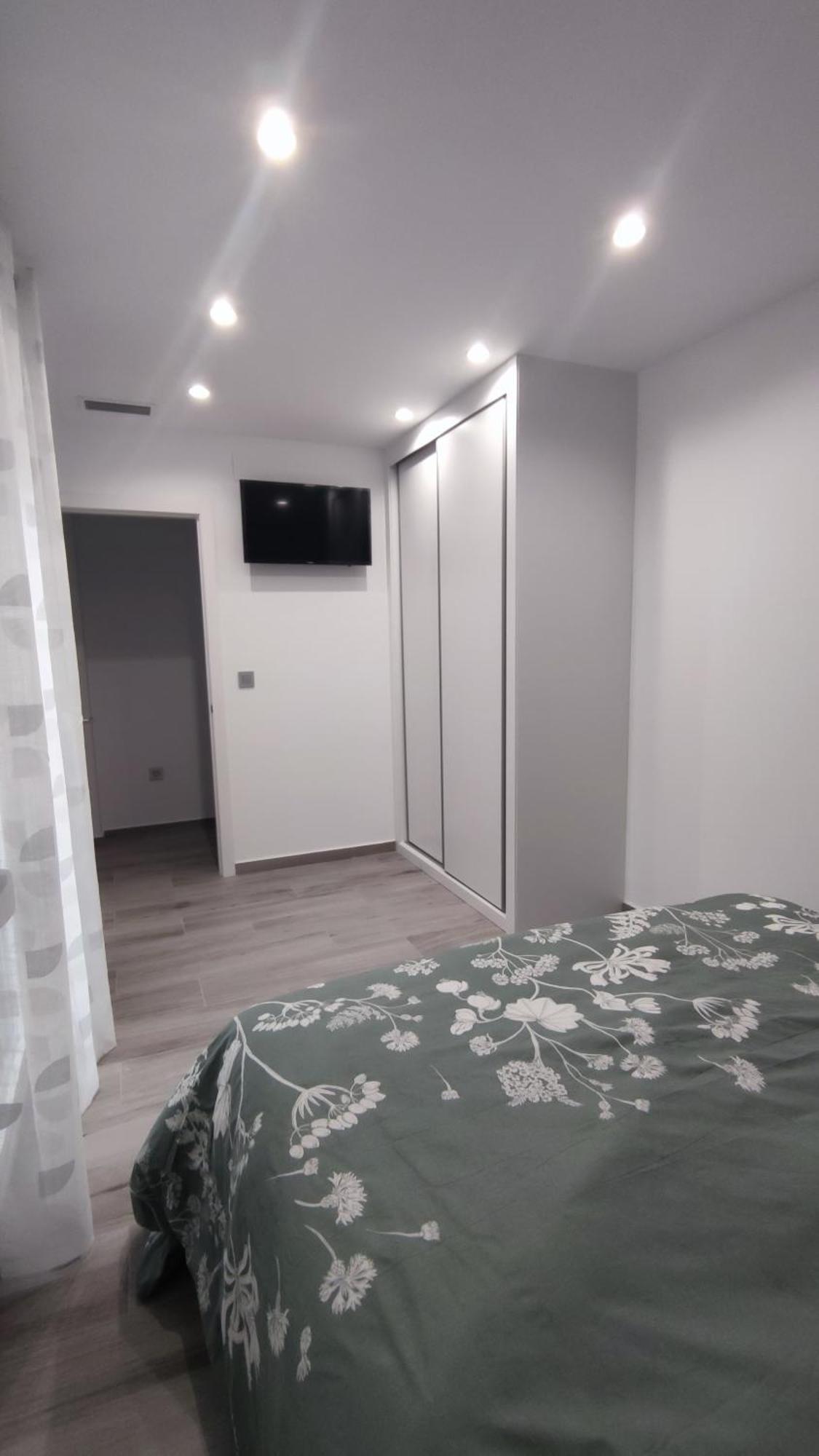 Victoria Apartment *